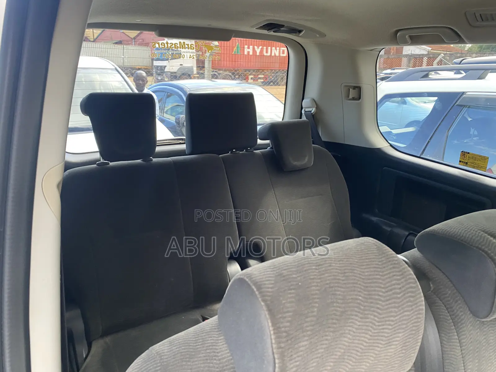 Toyota Noah 2011 White
