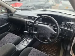 Toyota Mark II 2.0 RWD 2002 White