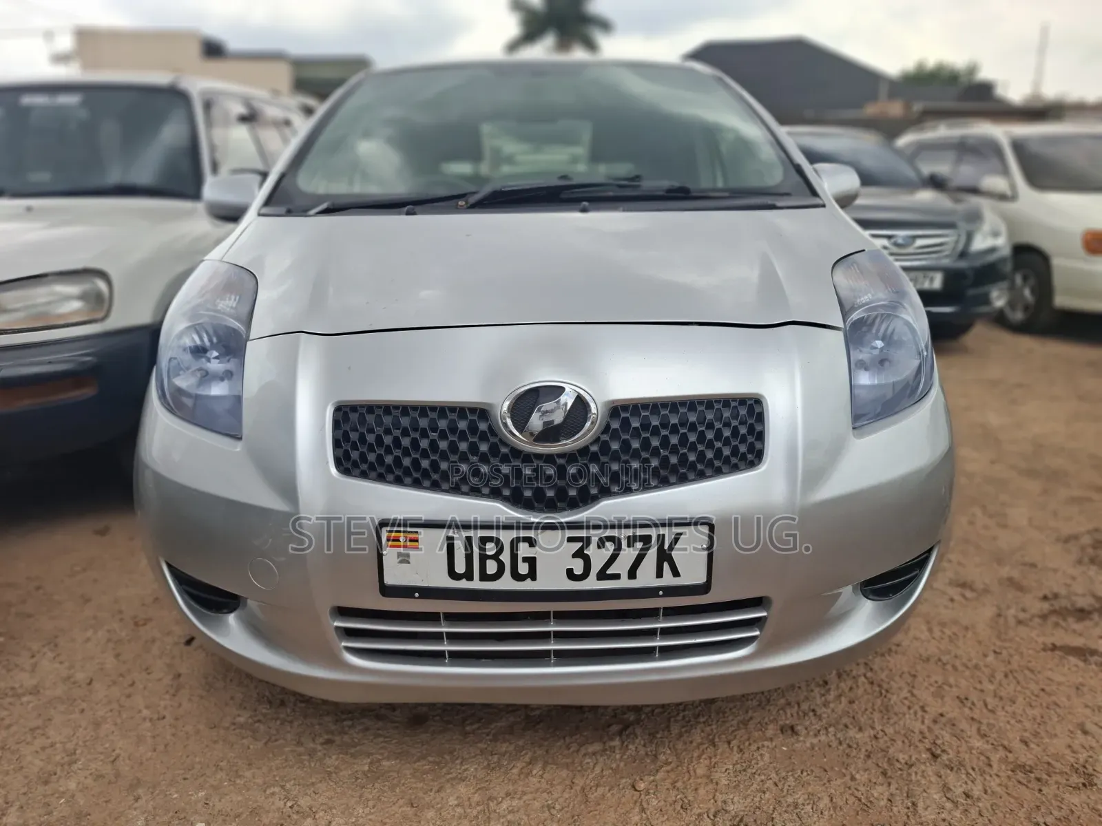 Toyota Vitz 1.3 FWD 5dr 2008 Silver