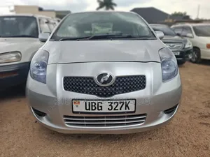 Toyota Vitz 1.3 FWD 5dr 2008 Silver