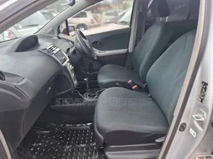 Toyota Vitz 1.3 FWD 5dr 2008 Silver