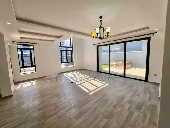 5bdrm Duplex in Lubowa, Central Division for rent
