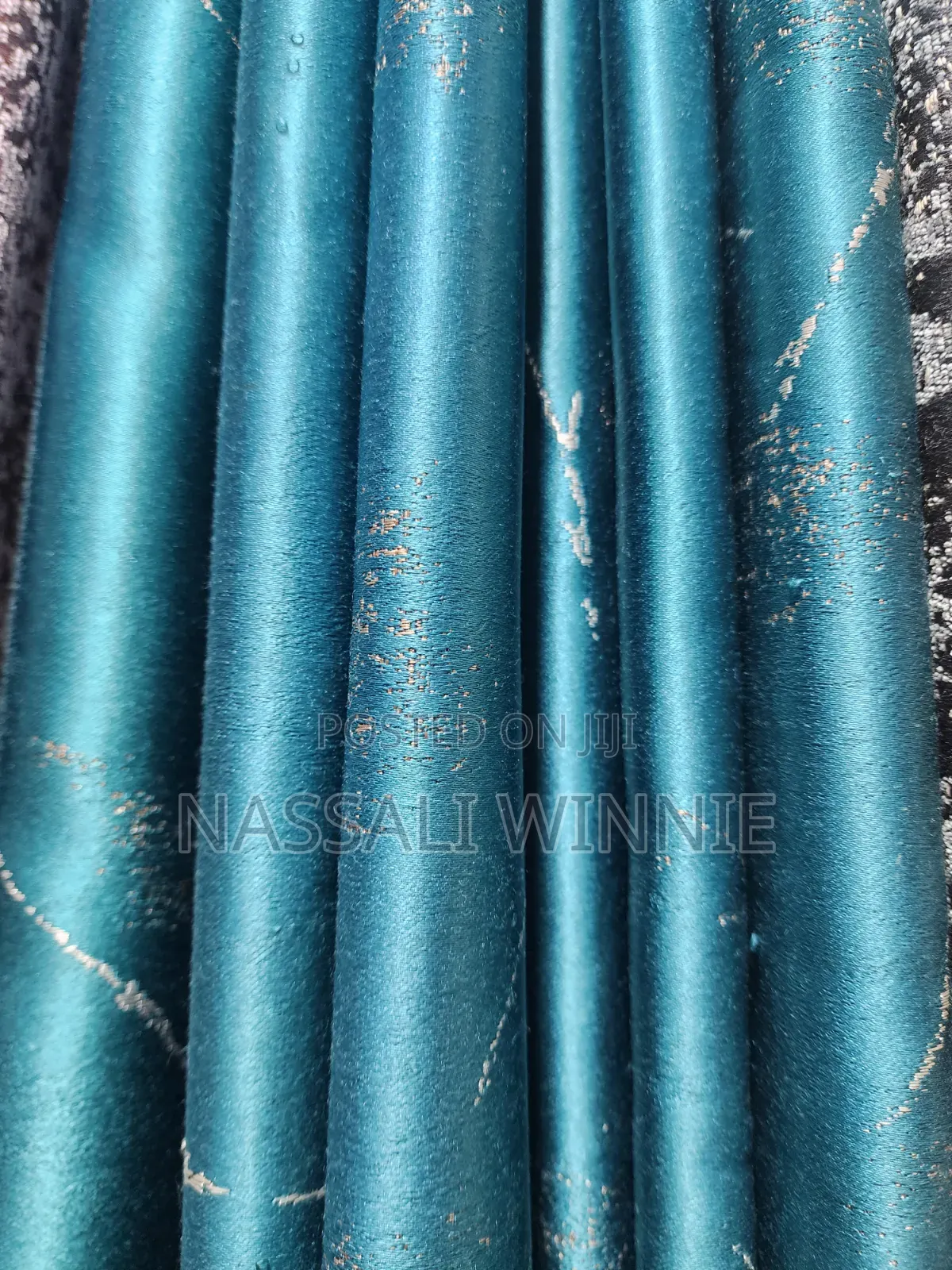Luxurious Look Curtains