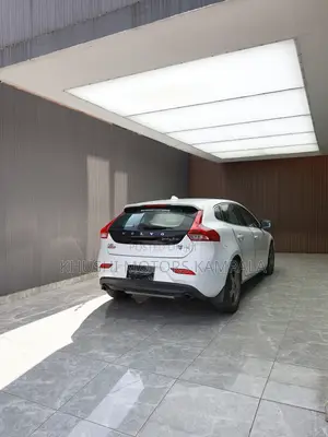 Volvo V40 2013 White