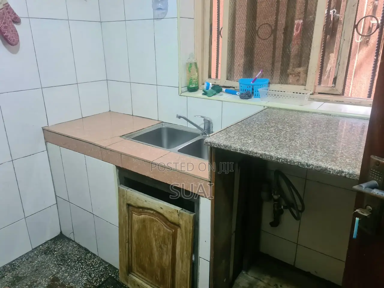 3bdrm Apartment in Makindye for rent
