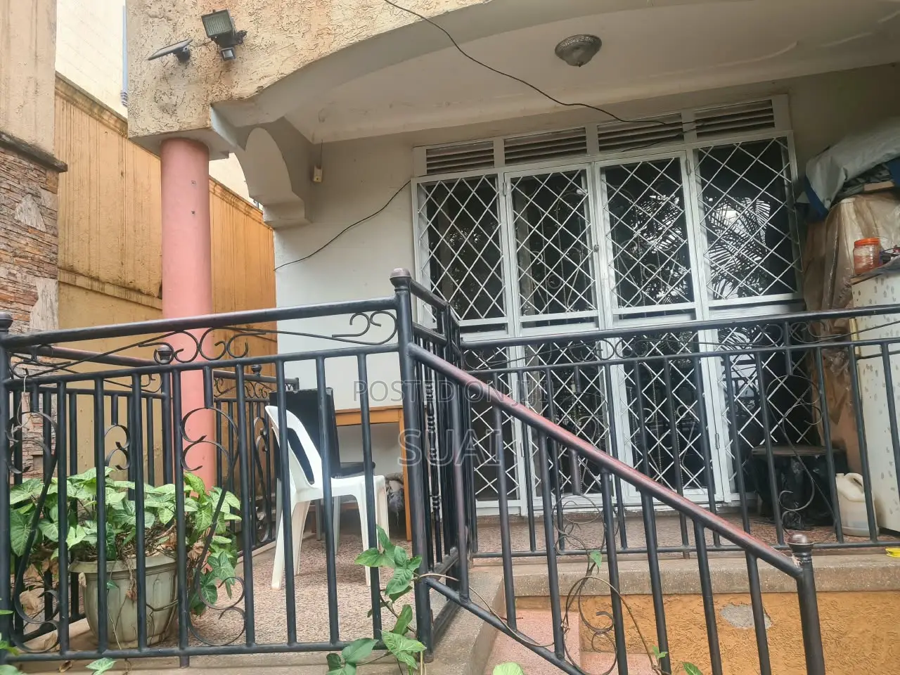 3bdrm Apartment in Makindye for rent