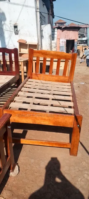 Brown Wingback Luxury 3x6 Bed