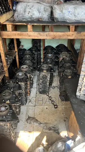Cylinder Head 5L 3L 2c HZ All