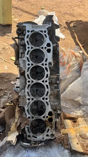 Cylinder Head 5L 3L 2c HZ All