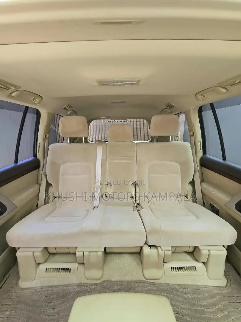 Toyota Land Cruiser 2017 White