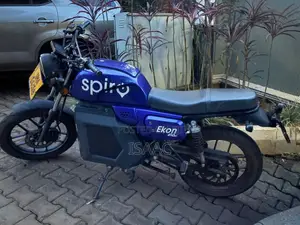 New Yadea E8S Pro 2025 Blue