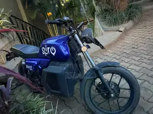 New Yadea E8S Pro 2025 Blue