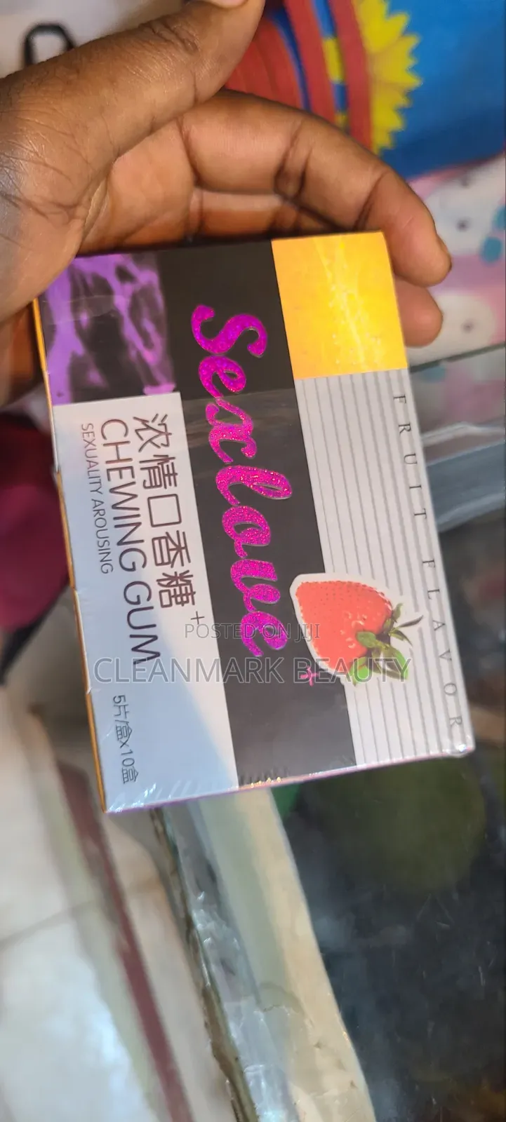 Chewing Gum. Sexlove