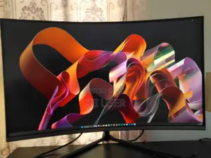 Samsung 4k UHD 32’ Monitor