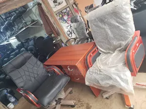 Executive Chair With Table