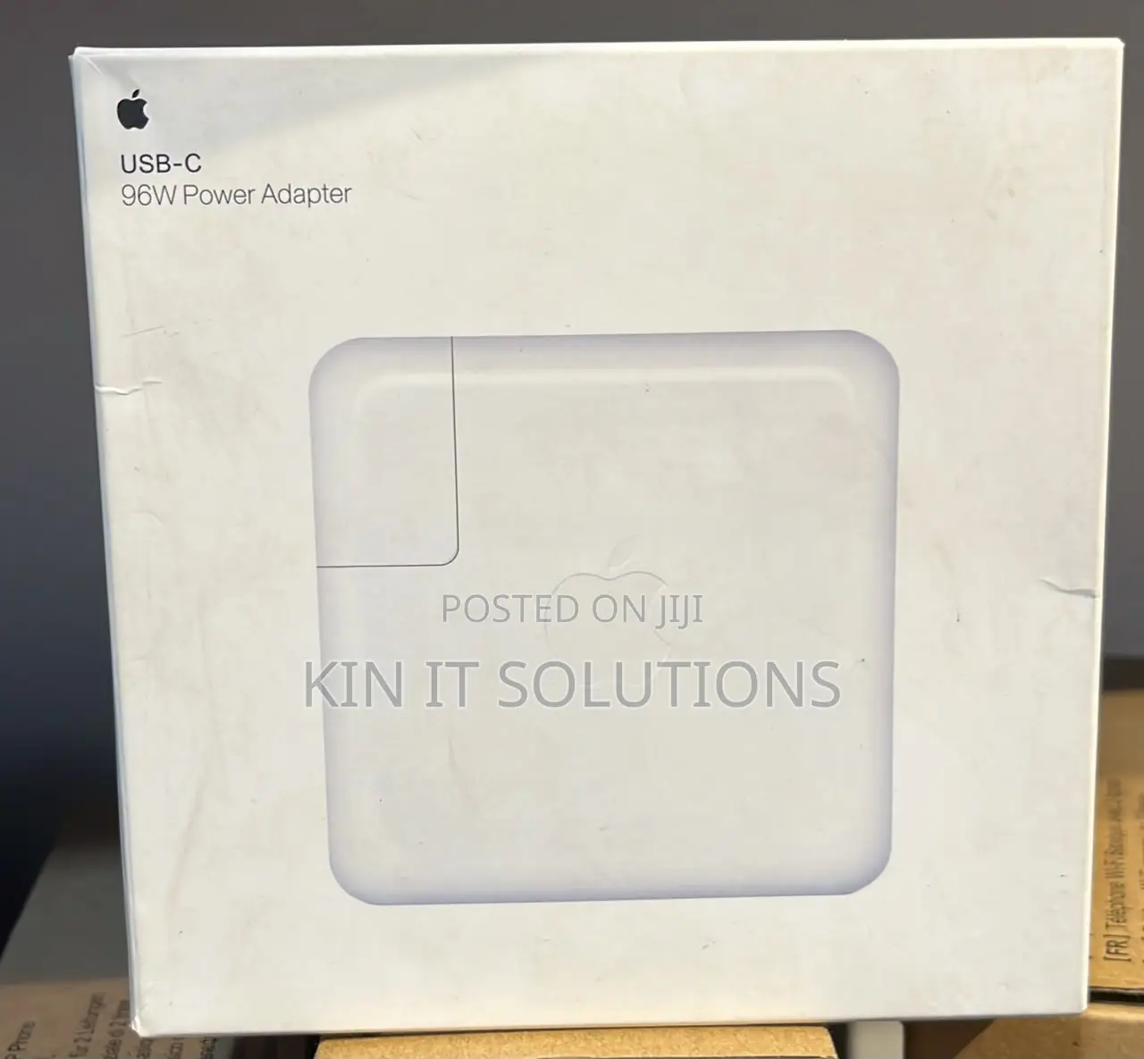 Apple LAPTOP 96W USB-C Power Adapter Box.