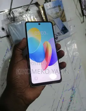 Tecno Pop 8 64 GB Yellow