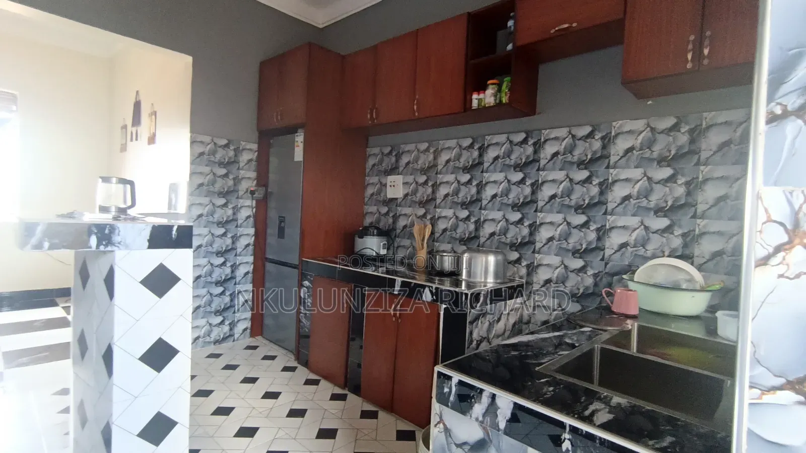3bdrm Bungalow in Nabusugwe, Kira for sale