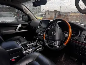 Toyota Land Cruiser 2018 Black