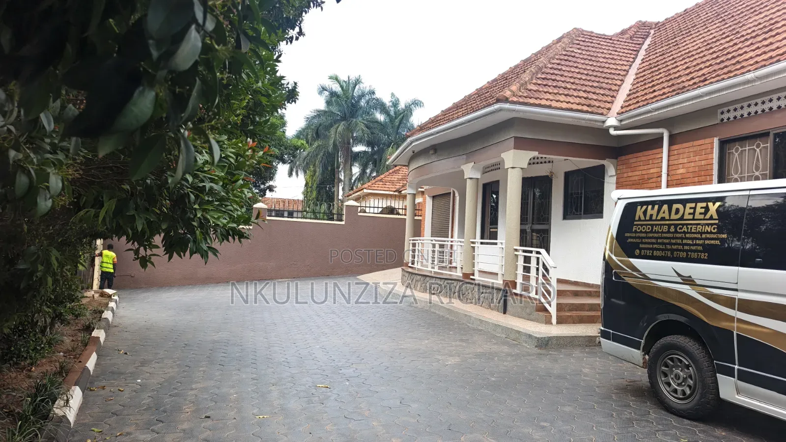 5bdrm Bungalow in Naalya Estate, Kira for sale