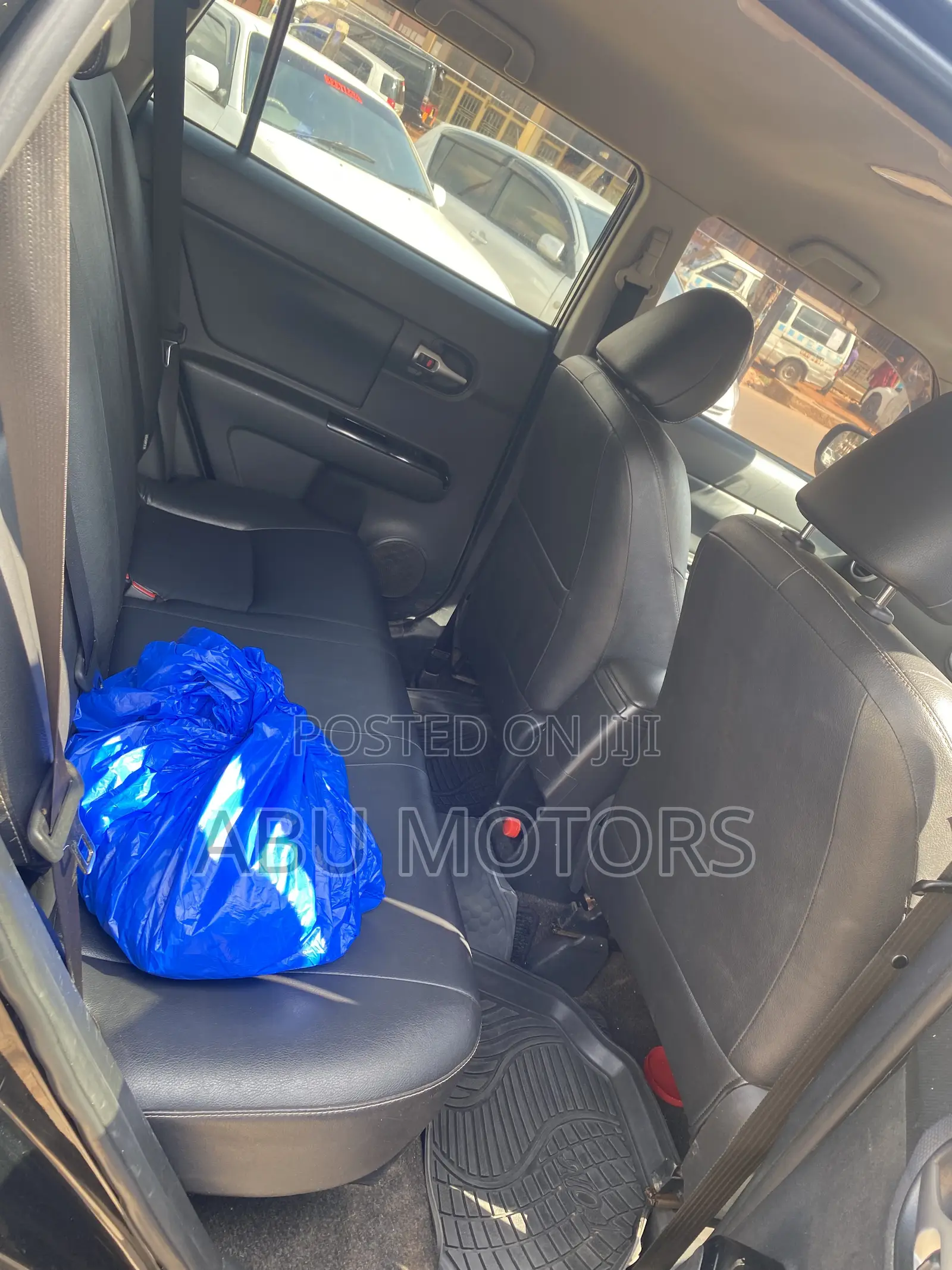 Toyota Corolla Rumion 2010 Black