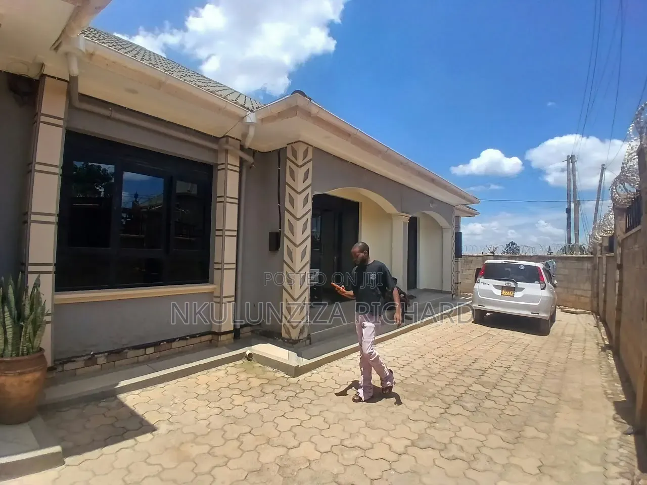 2bdrm Bungalow in Kira Bulindo for rent