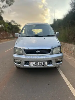 Toyota LiteAce Noah 1997 Silver