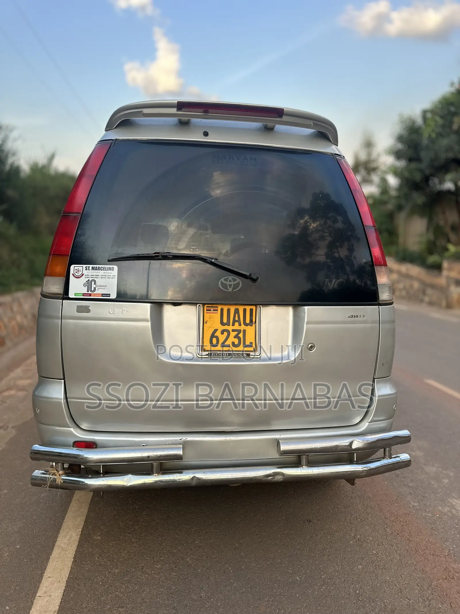 Toyota LiteAce Noah 1997 Silver