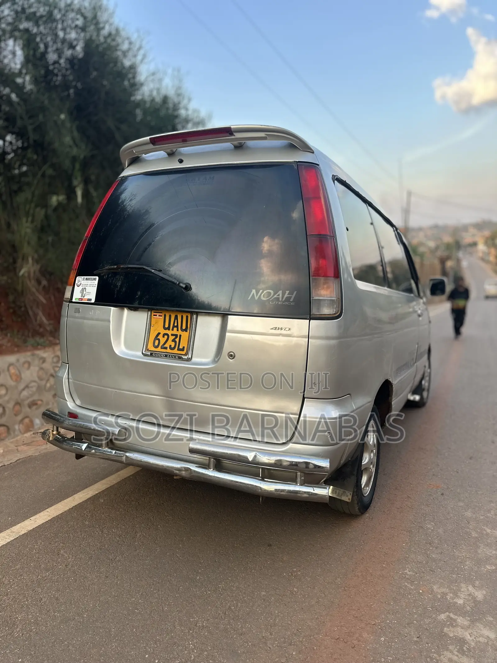Toyota LiteAce Noah 1997 Silver