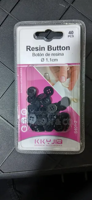 40 Black 4-Hole Resin Buttons (1.1 Cm in Diameter)
