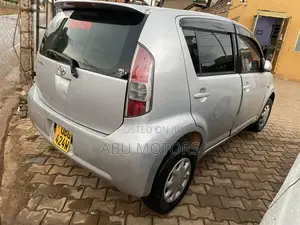 Toyota Passo 2005 Silver