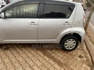 Toyota Passo 2005 Silver