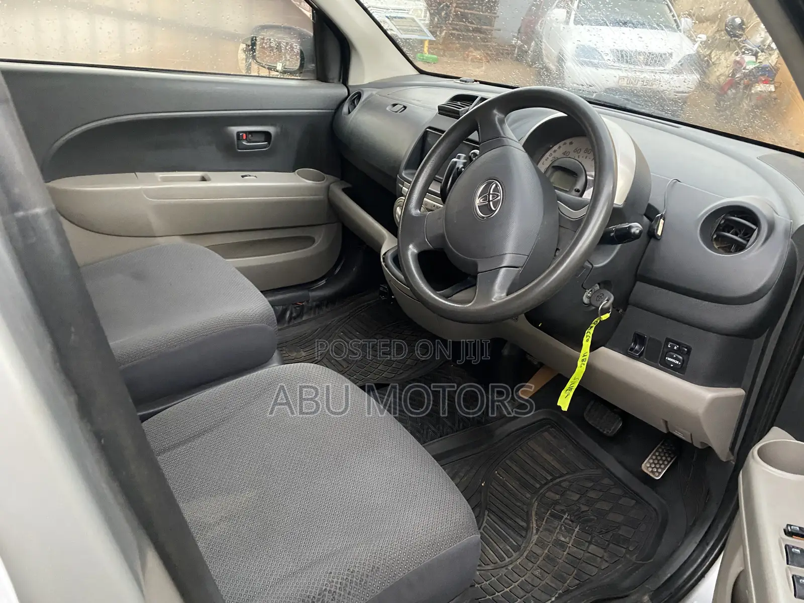 Toyota Passo 2005 Silver