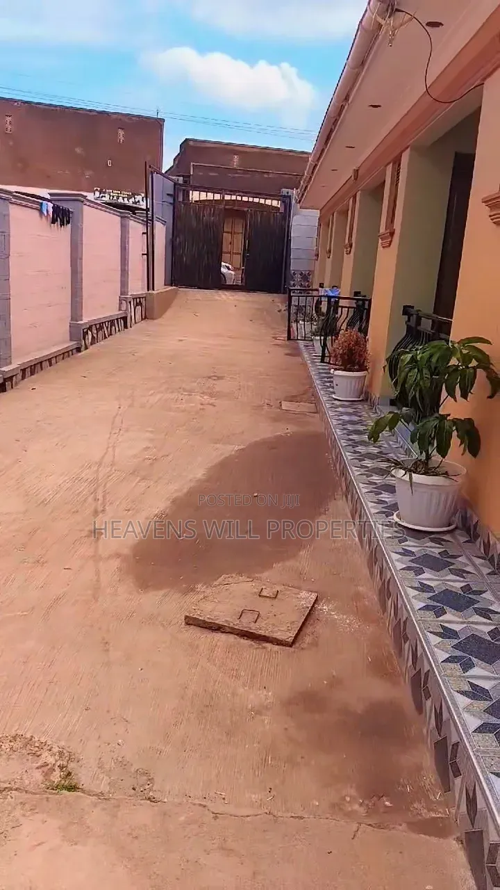 1bdrm Bungalow in Nansana Ganda, Division A for sale