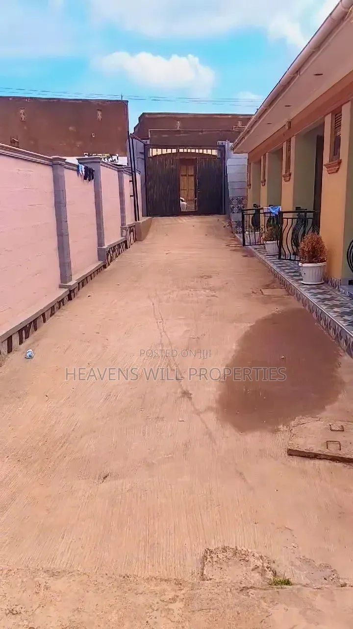 1bdrm Bungalow in Nansana Ganda, Division A for sale