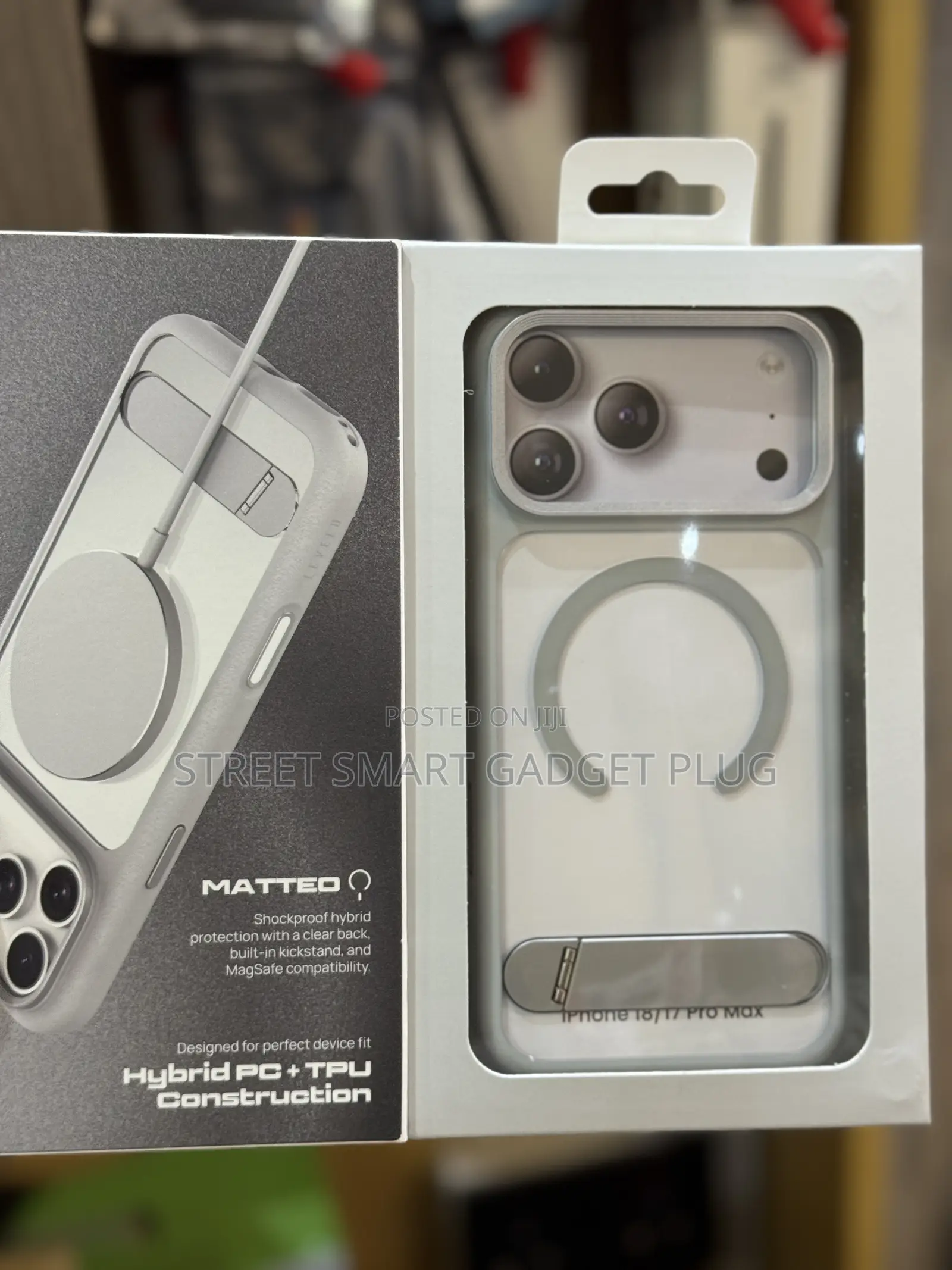 Levelo Matteo iPhone 18 Pro Max Cases