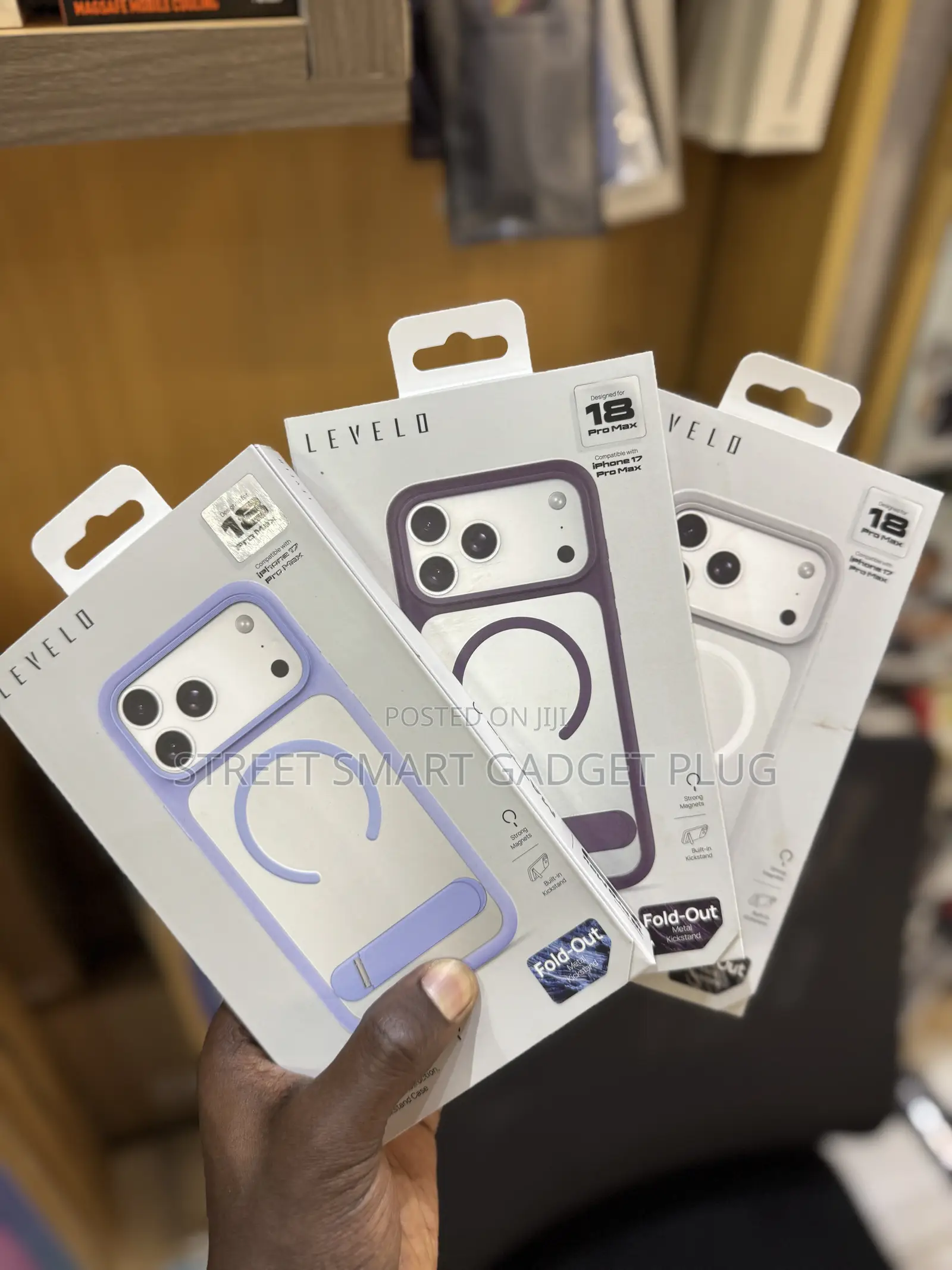 Levelo Matteo iPhone 18 Pro Max Cases