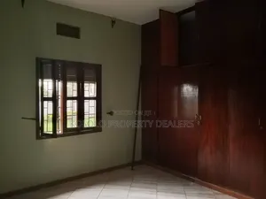 3bdrm Bungalow in Muyenga, Central Division for rent