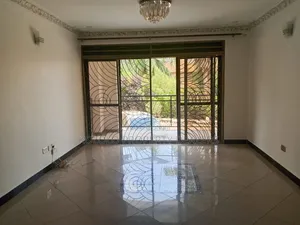 3bdrm Townhouse / Terrace in Muyenga, Central Division for rent