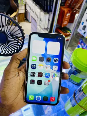 Apple iPhone 11 64 GB