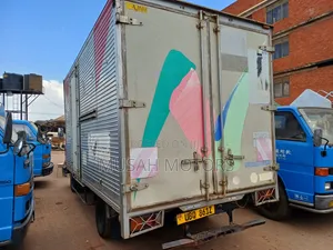 Canter Boxbody
