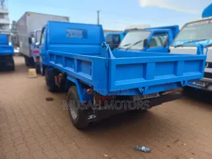 Isuzu ELF Tipper 1992 Blue