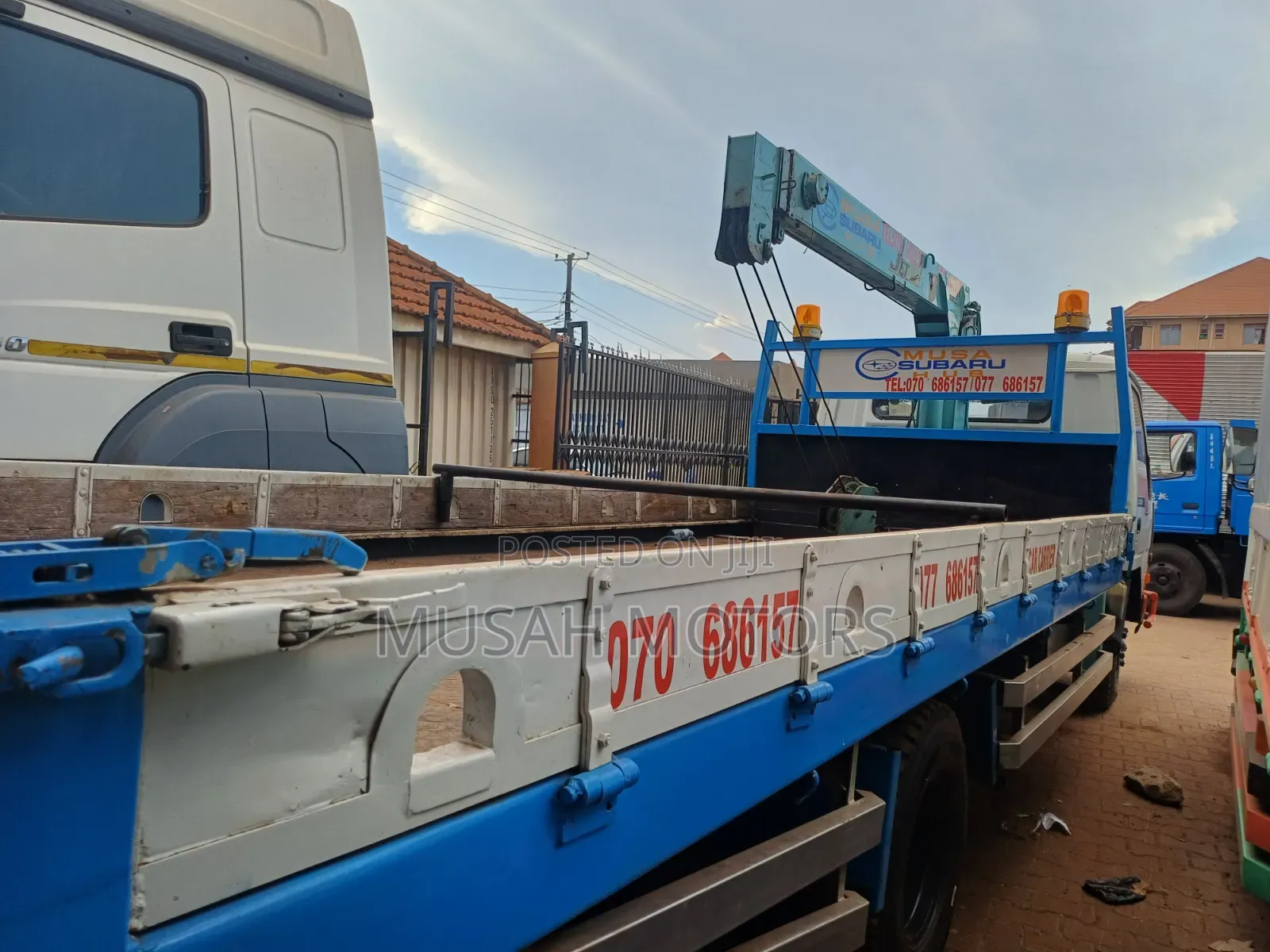 Canter Crane Truck
