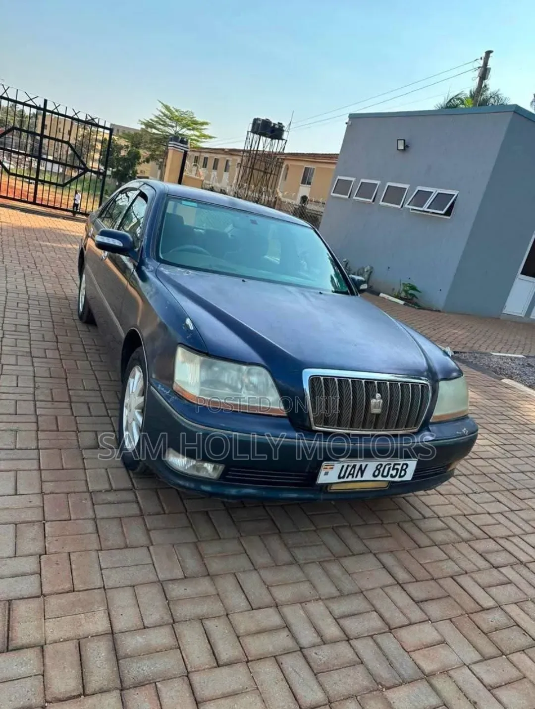 Toyota Crown Majesta 2003 Blue