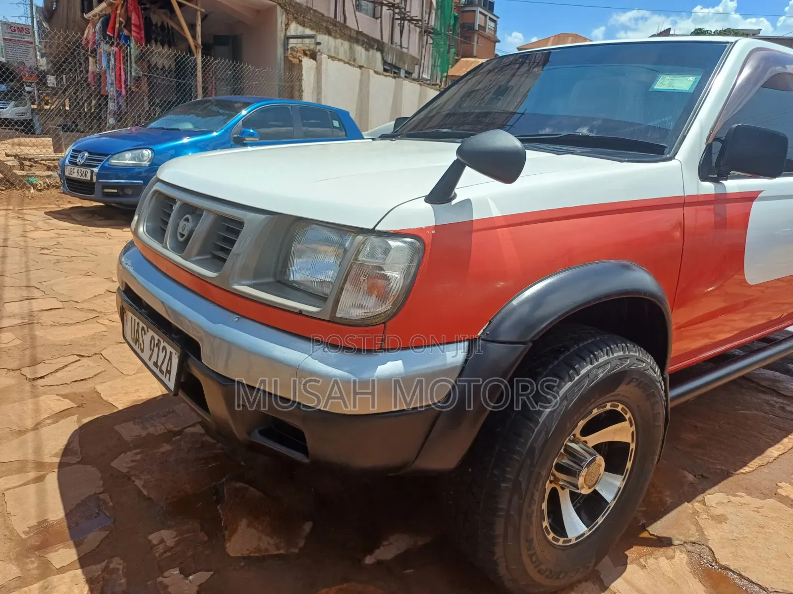 Nissan Hardbody 2010 White