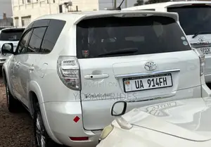 Toyota Vanguard 2012