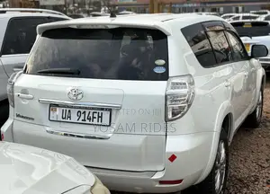 Toyota Vanguard 2012