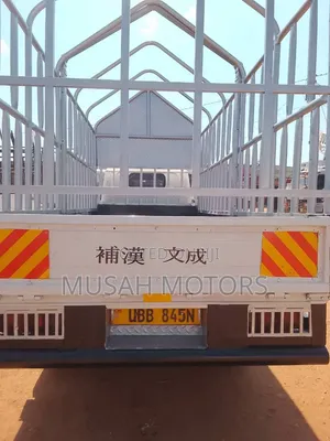 Mitsubishi Canter 1991 White