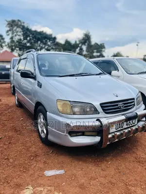 Toyota Ipsum 1998 Silver