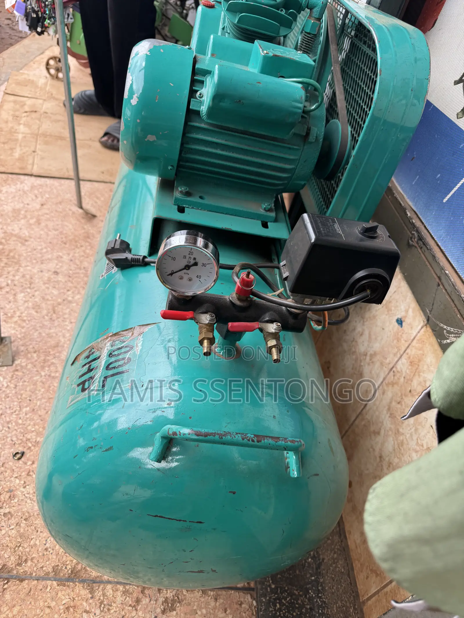Air Compressor 200 Liters